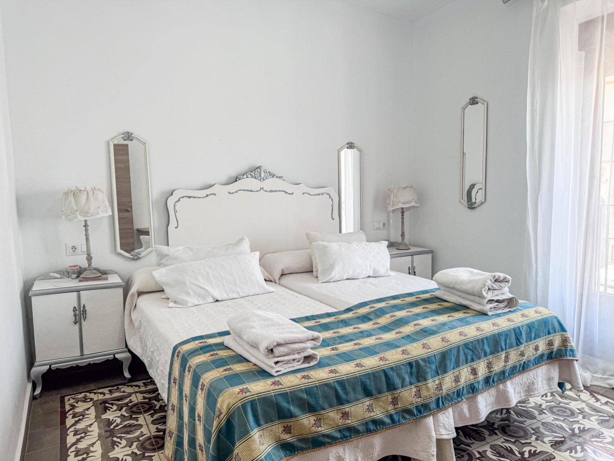 Casa Cueva Rural Vico Ideal Grandes Grupos Freila 外观 照片